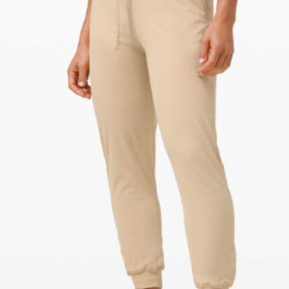 Lululemon Keep Moving Jogger - Picture 1 of 6